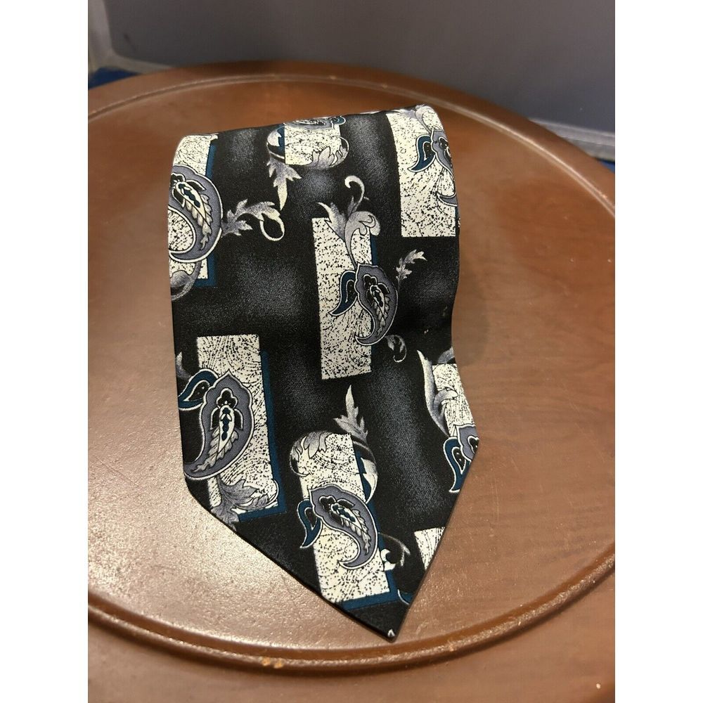 The American Edition Collection Black Neck Tie‎ Paisley